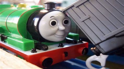 Percy the green Engine Theme song - YouTube