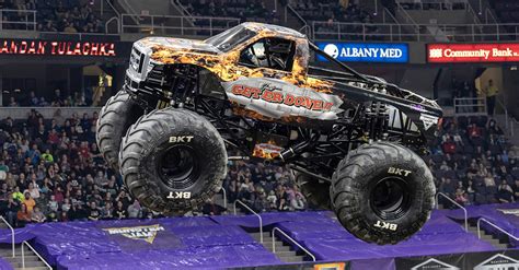 Just Get-Er-Done | Trucks and Drivers | Monster Jam®