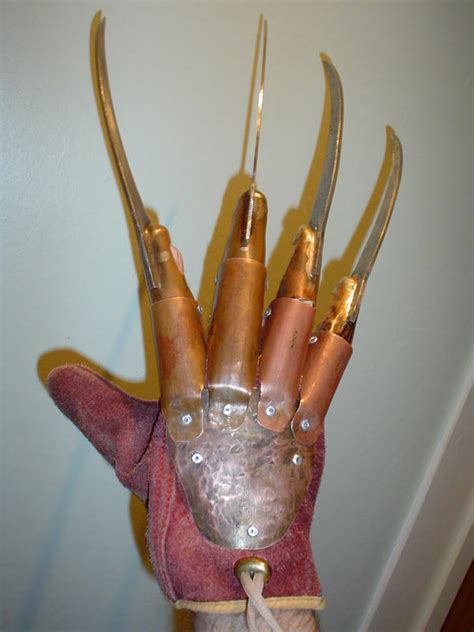 Freddy Krueger Glove 006 by Quagmire9 on DeviantArt