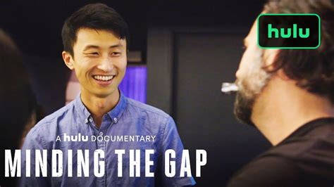 Minding the Gap Featurette | Hulu - YouTube