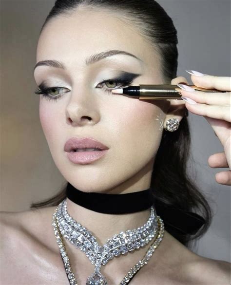 nicola peltz-beckham | Vamp makeup, Ethereal makeup, Cute makeup hacks