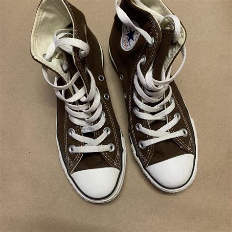 Brown converse in good condition! Size 5 in women/3... - Depop