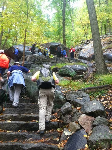 Hiking: Appalachian Trail over Bear Mountain | Bear Mountain State Park/Hudson Highlands, NY