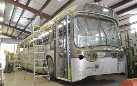 1961 GM New Look ‘Fishbowl’ Bus front stipped | Barn Finds