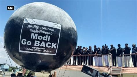 Tamil Nadu Protest: Activists With Black Shirt and Black Flag Greet PM ...