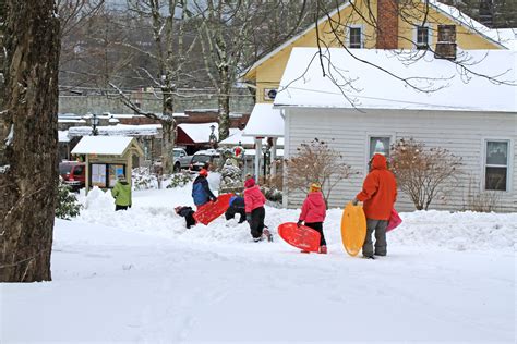 Downtown Blowing Rock NC in the Winter | Blowing rock, Sledding hill, North carolina mountains