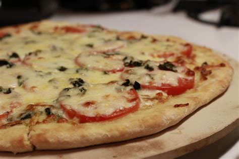 A Little Zest: Thin Crust Pizza Margherita