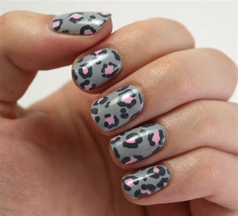 Nail Polish Society: 31DC2013 Day 13: Animal Print