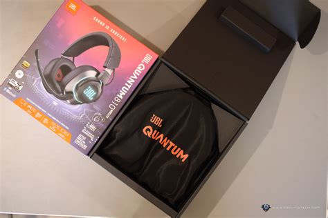 JBL Quantum 810 Wireless Review - A premium, wireless headset