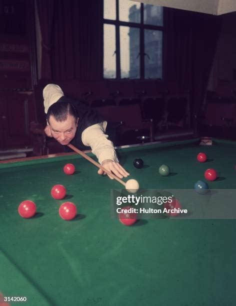 Joe Davis Snooker Player Photos and Premium High Res Pictures - Getty Images