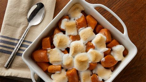 candied sweet potatoes with marshmallows using canned yams