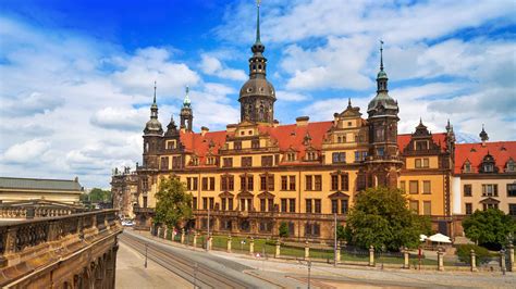 The BEST Dresden Castle Public Transport 2022 - FREE Cancellation ...