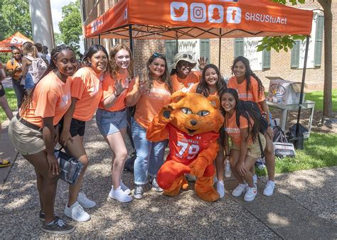 Bearkat Kickoff Provides Extended Welcome To New Students - Sam Houston State University