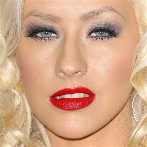 Christina Aguilera's Makeup Photos & Products | Steal Her Style