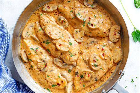 Creamy Chicken Recipes: 40 Best Creamy Chicken Recipes for Dinner ...