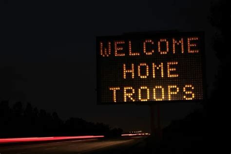 Welcome home military Stock Photos, Royalty Free Welcome home military ...