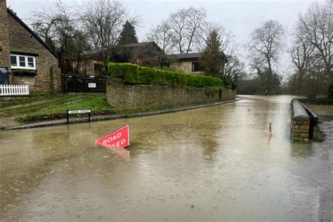 More flooding alerts issued as temperatures set to drop