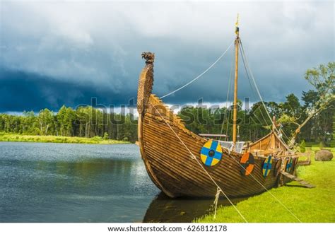 Longship Viking Longboat Sails New Shores Stock Photo (Edit Now) 626812178