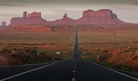 Monument Valley Photo Spot Is The Perfect Road Trip Photo Op