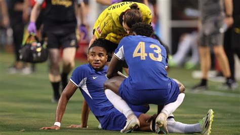 Chelsea 1-1 Borussia Dortmund: Christopher Nkunku picks up knee injury ...