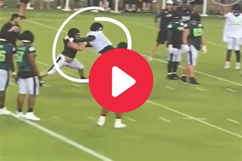 Jordan Davis Manhandles Offensive Lineman at Eagles Training Camp, Goes Viral - FanBuzz