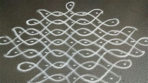 Kolam chukkala muggulu with dots 11 to 1 innovative Rangoli designs - YouTube