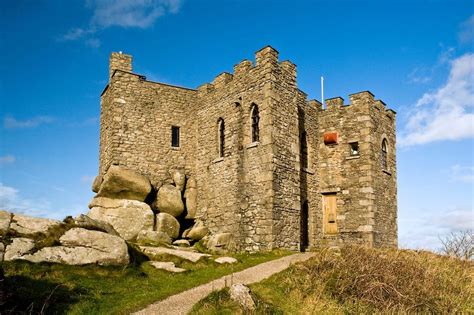 Carn Brae Castle, Redruth, Cornwall, England | Chateau moyen age ...