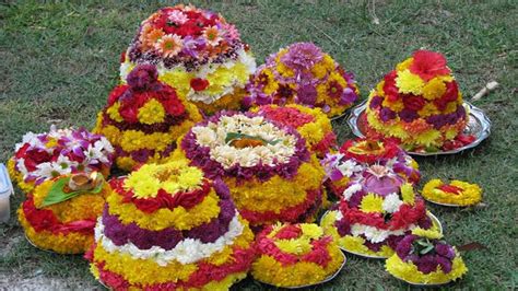 Special Story On Significance Of Bathukamma Festival-బతుకమ్మ అంటే తెలంగాణ బతుకు సిత్రం - భారతమాత ...