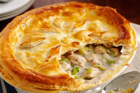 Easy Homemade Chicken and Leek Pie Recipe