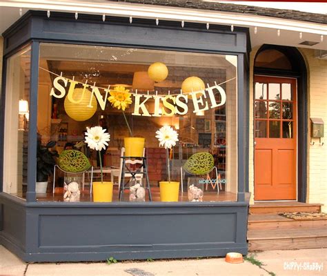 ChiPPy! - SHaBBy!: **BeSt STORE FRONT** ~ Cedarburg Wisconsin...