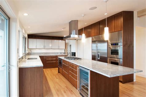 quartersawn walnut / granite / nondirectional backsplash | Kitchen remodel small, Kitchen ...