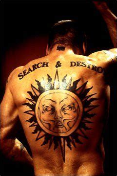 henry rollins back tattoo of sun & search and destroy | Henry rollins tattoo, Sun tattoo ...