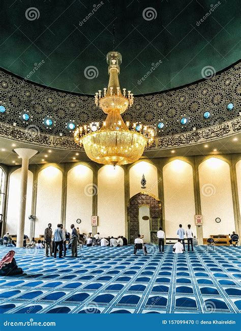 The Central Mosque Masjid Of Songkhla With Blue Sky And White Clould In ...