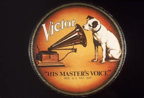 An RCA Victor record label logo showing the dog 'Nipper' listening to... News Photo 1830309 ...