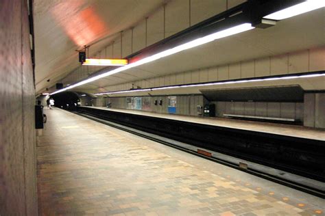 Metrobahnhof Jarry (Montreal, 1966) | Structurae