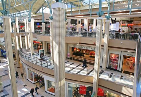 Top 7 Best Shopping Malls in and around New York City | Attractions of ...