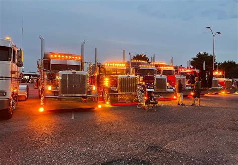 Florida Trucking Show 2024 - Lorri Malvina