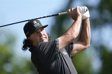 Pat Perez dumps PGA Tour for LIV Golf