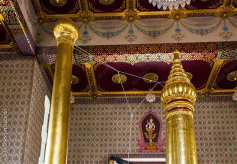 Bangkok, Thailand Bangkok City Pillar Shrine for to pray respect Stock ...