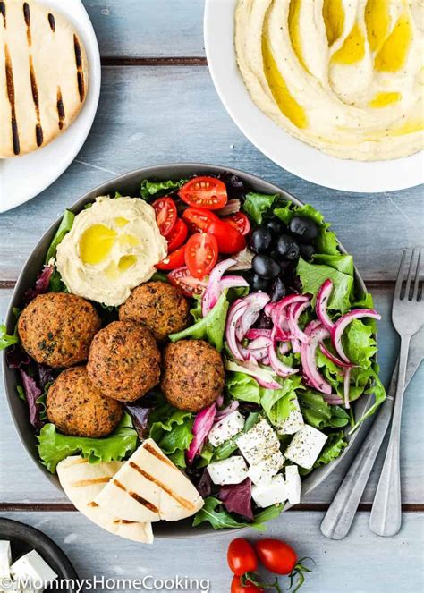 Easy Falafel Salad Bowls - Mommy's Home Cooking