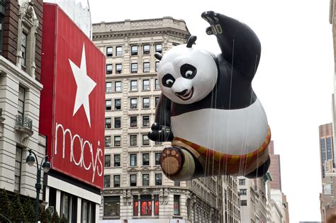 111 best Macy's Parade Balloons images on Pinterest | Thanksgiving day ...