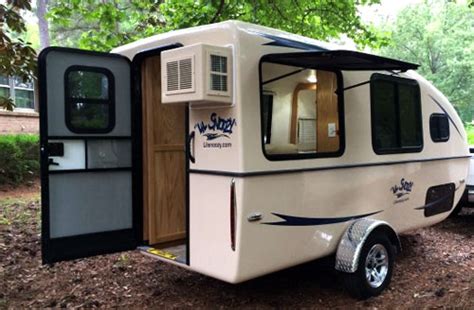 Lil-Snoozy Camper |Fiberglass Travel Trailers | Small travel trailers, Small campers, Small ...