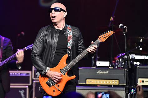 Joe Satriani Announces 2022 North American Tour