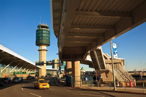 Airport Parking at Minneapolis-St. Paul Airport