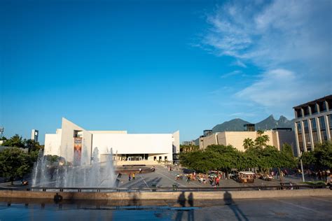 What days are the museums in Monterrey free of charge?