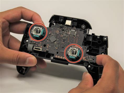 Nintendo Switch Pro Controller Joystick austauschen - iFixit Reparaturanleitung