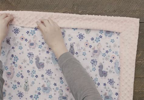 baby blanket patterns - Google Search | Self binding baby blanket, Baby blanket tutorial, Easy ...