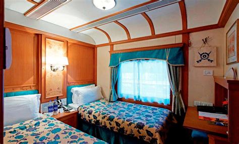 5 Luxury Trains in India That Redefine Happy Journeys | MakeMyTrip Blogs