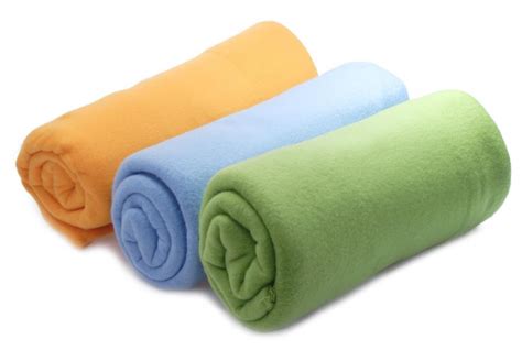 What is a Fleece Blanket? (with pictures)