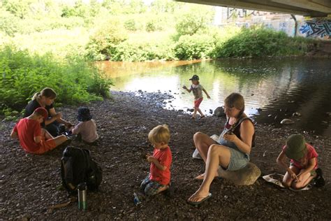 Parent and Child Hiking Group back on the trail - Guelph News